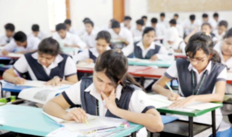 আগামী জুনের শেষে এইচএসসি পরীক্ষা